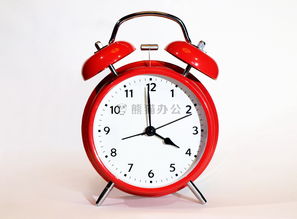 4点闹钟图片PPT配图下载推荐 熊猫办公平台精选台钟素材